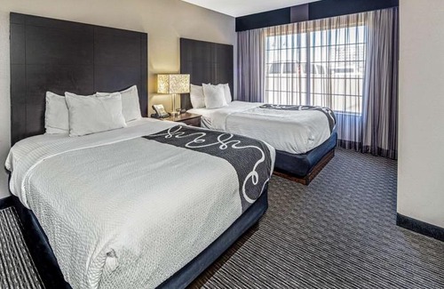 Anaheim Resort Hotel | La Quinta Inn & Suites Anaheim