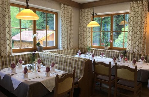 Faistenau House | Gasthof Botenwirt