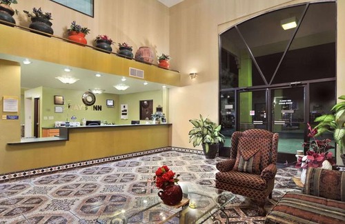 Carlsbad Hotel | Days Inn by Wyndham Carlsbad Carlsbad