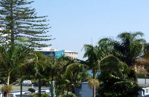 Forster Apartment | Twin Pines 301 - CBD Location