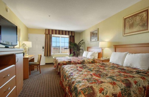Hayward Hotel | Days Inn by Wyndham Hayward Airport