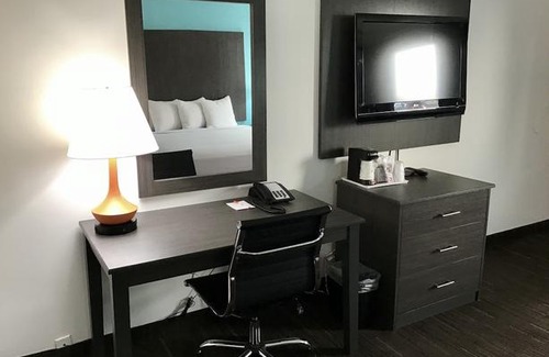 North Spokane Hotel | Howard Johnson by Wyndham Spokane