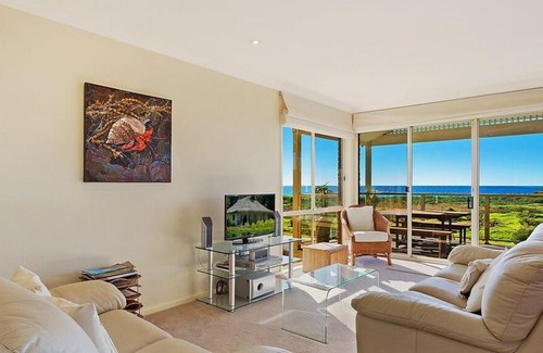 North Narooma Apartment | Beach Breakers Apartment - Stunning Views