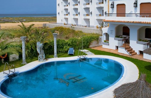 Zahara de los Atunes Hotel | Hotel Pozo del Duque