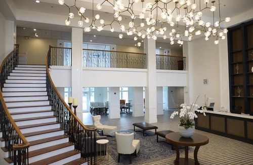 Egg Harbor City Hotel | Chateau Renault