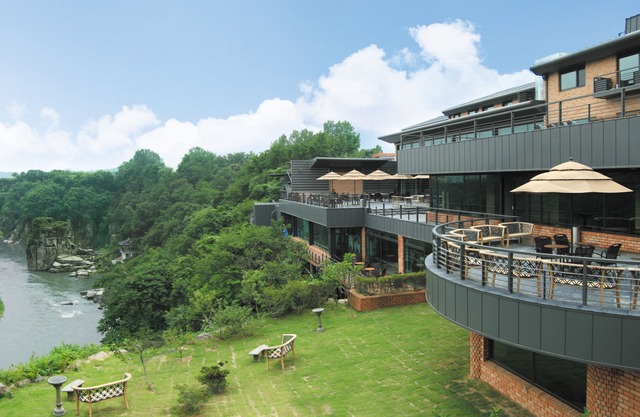 Hantan River Hotel 