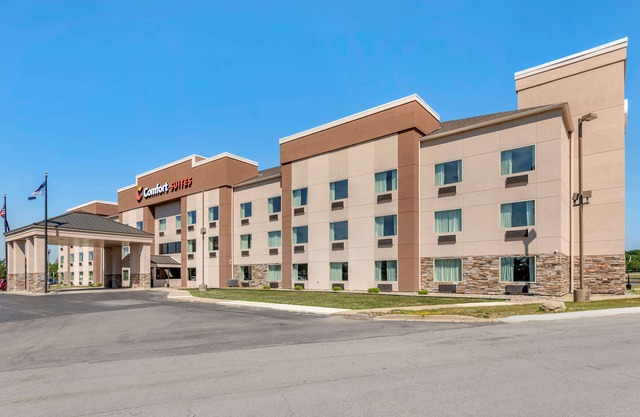 Comfort Suites South