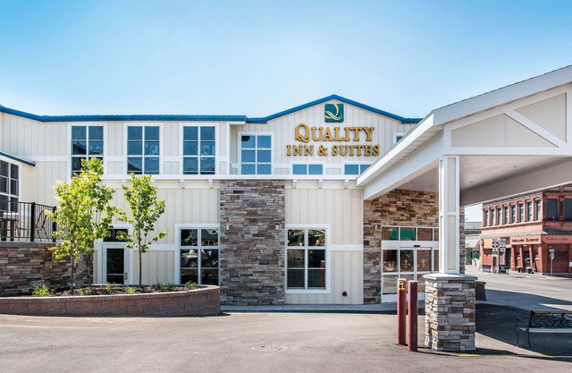 Quality Inn & Suites Houghton