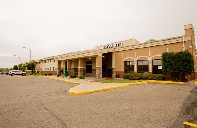 Days Inn by Wyndham Minot