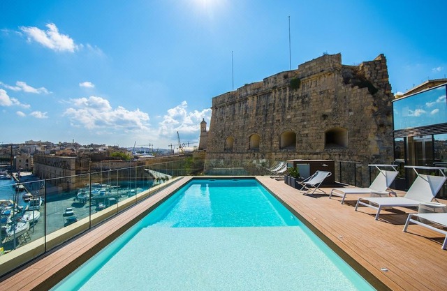 Cugo Gran Macina Grand Harbour