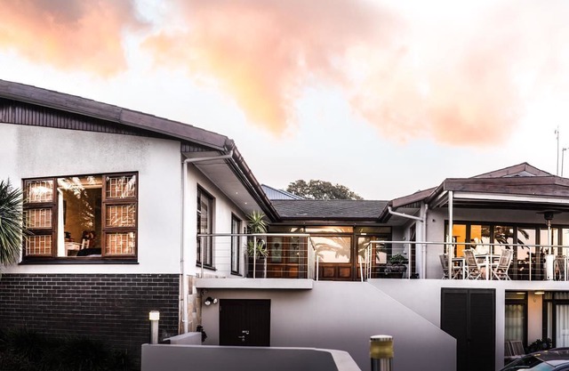 Four Palms Accommodation