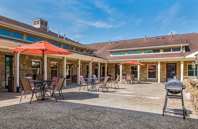 Quality Inn & Suites Bedford West