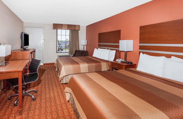 Days Inn by Wyndham Dalton