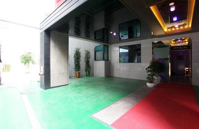 Motel 