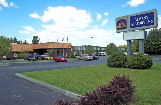 SureStay Plus Hotel by Best Western Albany Airport