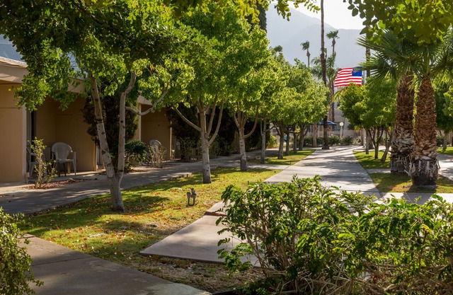 Days Inn by Wyndham Palm Springs