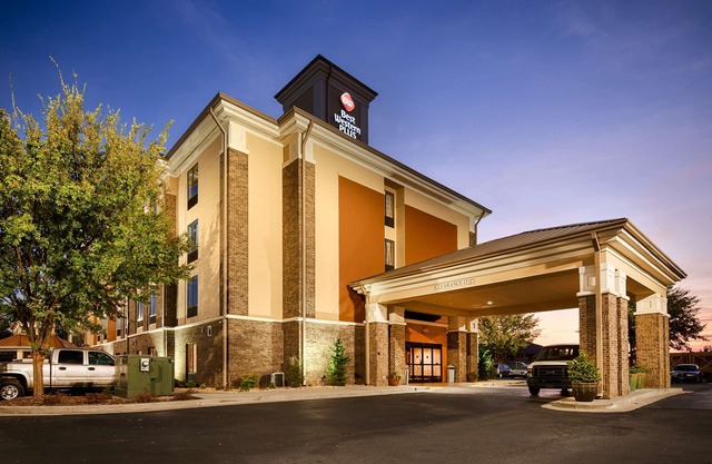 Best Western Plus Fairburn Atlanta Southwest