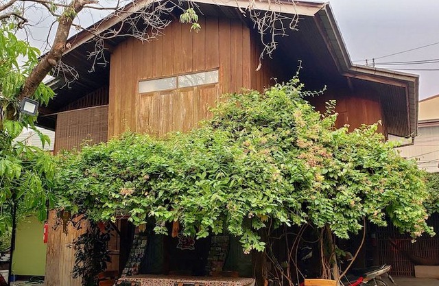 Siriwan House