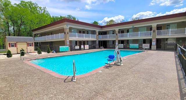 2-Star Hotel ∙ Red Roof Inn Bordentown - McGuire AFB