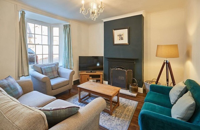 Host & Stay | Hall Garth