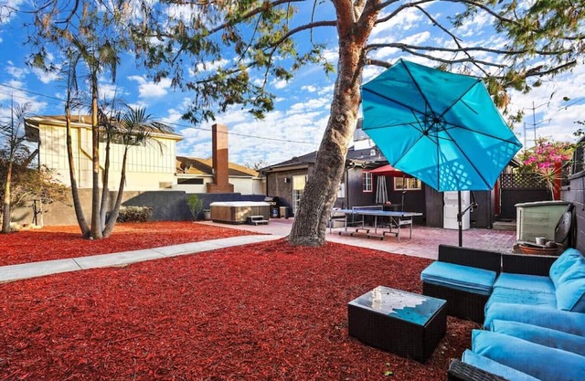 Head-turning 3BR House - HD-Lad