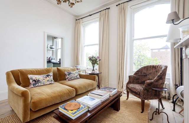 Victorian Serenity, by Veeve