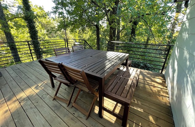 Wooded Oasis! Close to Downtown Knoxville