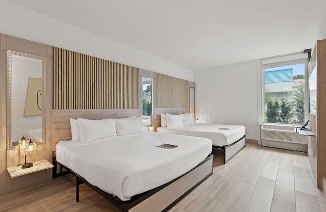 Kompose Hotel