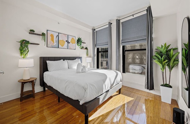 Cozy 2BR in downtown crossing Boston 6334