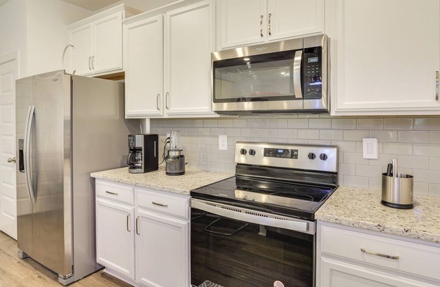 Family-Friendly Townhome in Murfreesboro!