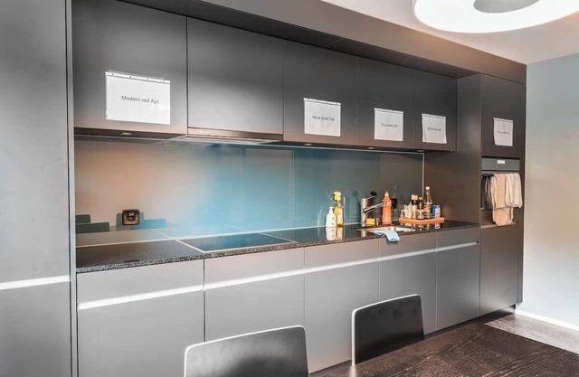 Studio stylish blue (5) with shower and kitchen for shared use