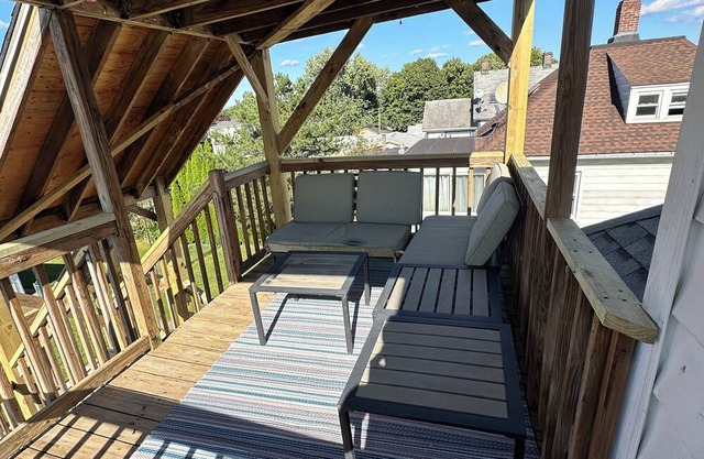 Cozy 1-bedroom apartment in welcoming Danbury with AC, WiFi