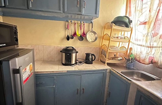 The comfy Homely 1br apartment with WiFi in charming Narok.