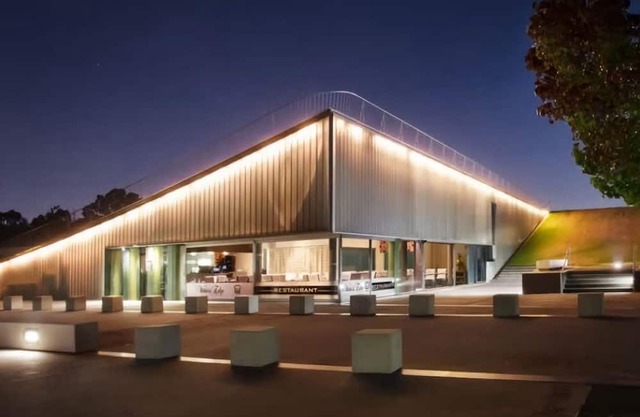 Awesome family House Studio