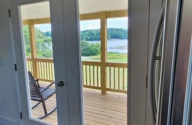 Oasis on Lake Anna -
