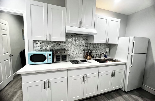 Charming 1-bedroom studio with WiFi and AC close to Disneyland