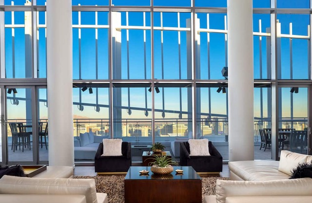 $20 Million Entire 59th Floor VEGAS Palms VILLA
