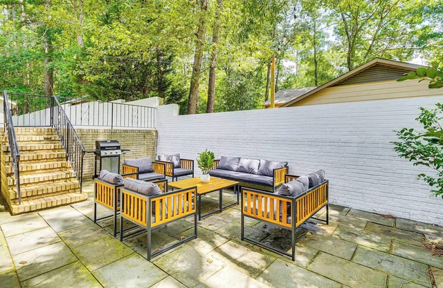 Durham Home w/Private Pool: Close to UNC & Duke!