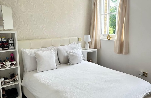 Luxurious Apartment in Private Estate