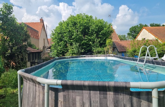 Enjoyable campground with WiFi in Doyet. Option of tent or cabin, large grounds
