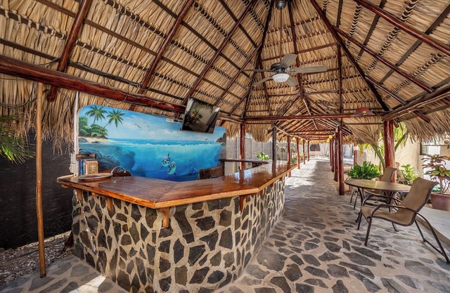 Cozy Seaside Studio: Perfect for Families