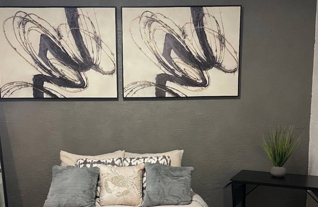 Beautifully staged this bungalow style short term rental is perfect for you