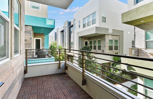 Modern 3B 2.5BA l Near Disney l Pet-Friendly