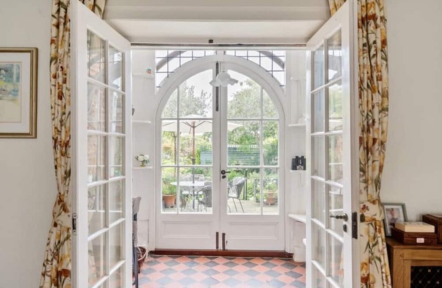 Periteau House - Winchelsea Town