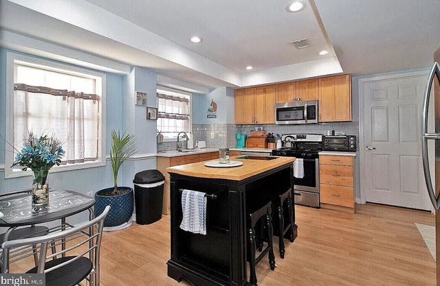 Charming Bayfront Condo