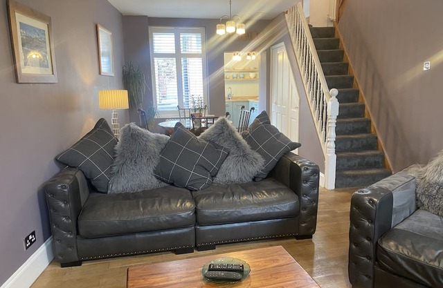 Village Green Cottage - Sedgefield