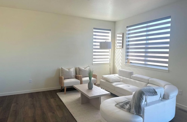 Cozy Room 10 mins to DIA airport - Shared Place