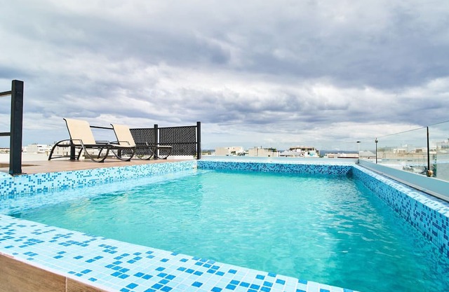 Ocean View 1 Bedroom | 1 Bath | 3 Guests