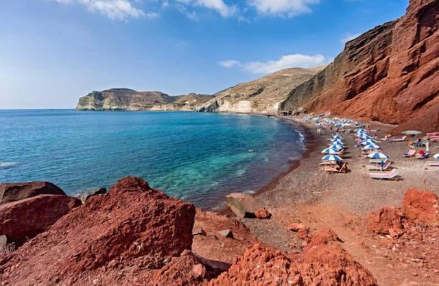 Wonderful BR Suite near Karterados Beachy