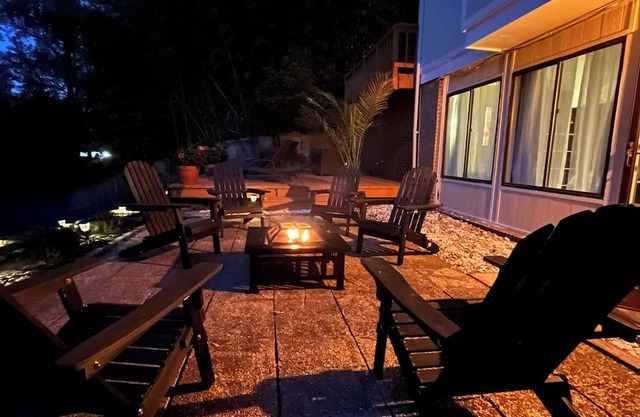 Amazing 5BD Theater room, Game Lounge, Yoga & more—National Harbor/DC